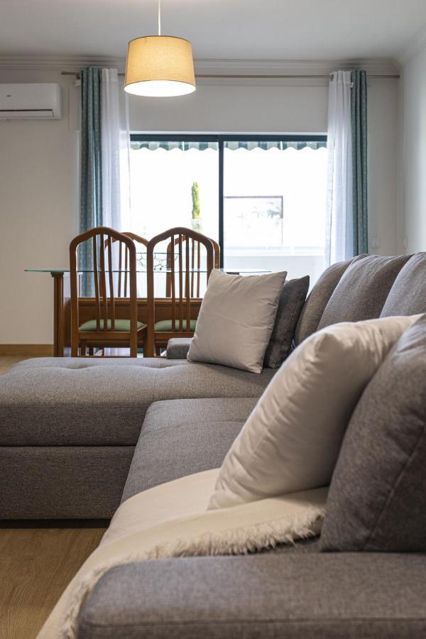 Miral 2 - Beach Front Apartment With Pool Куартейра Екстериор снимка
